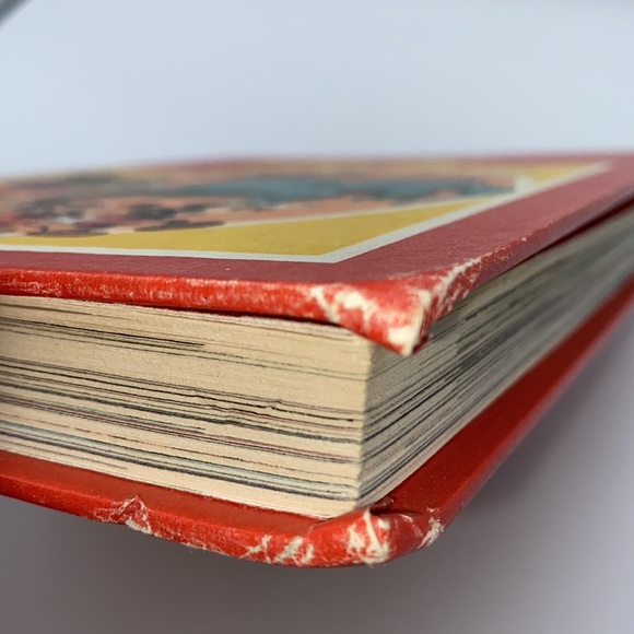 Vintage Walt Disney Adventures In Fact Red Hardcover Children’s Book 1977 - Picture 13 of 16